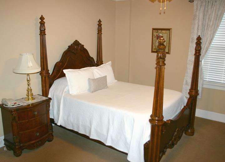 The Woodford Inn Versailles Eksteriør bilde
