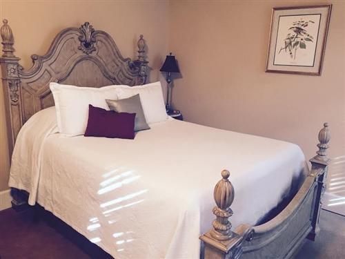 The Woodford Inn Versailles Eksteriør bilde